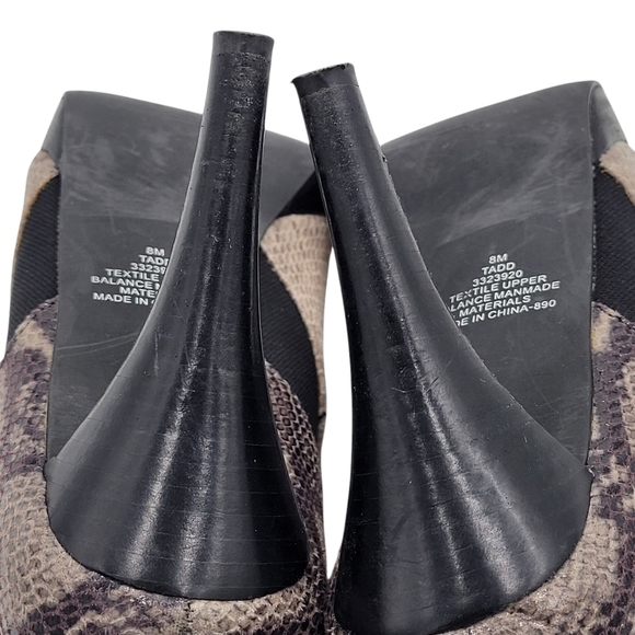 Coach and Four Tadd Faux Snakeskin Heeled Booties Size 8 Goring Back Zip Heels - Picture 7 of 11